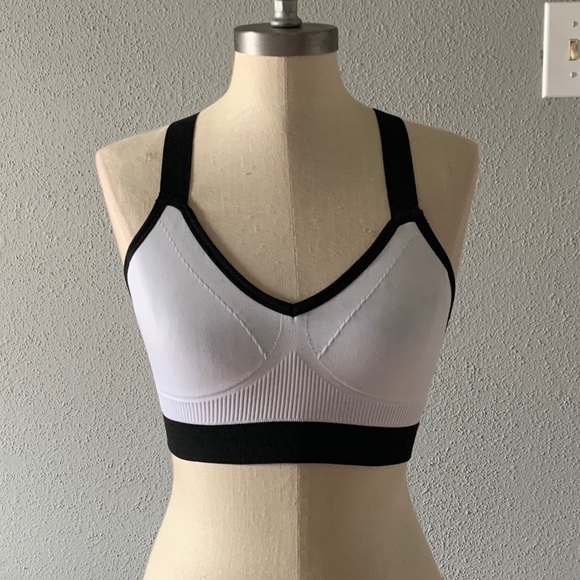 Vimmia Other - R LAST CHANCE 2/28th  Vimmia Sports Bra